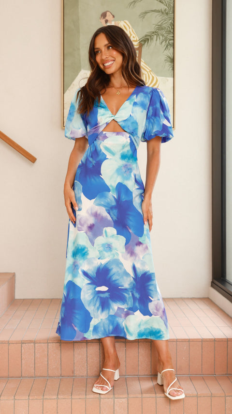 Manuela - Floral Charm