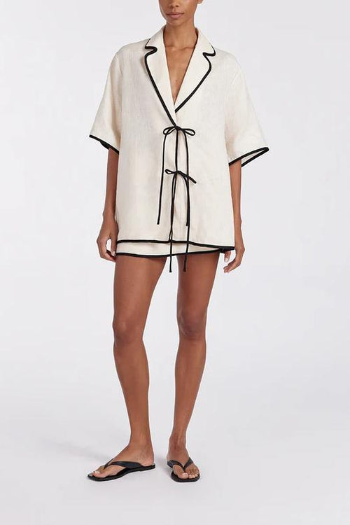 Ambar Set – Classic & Chic