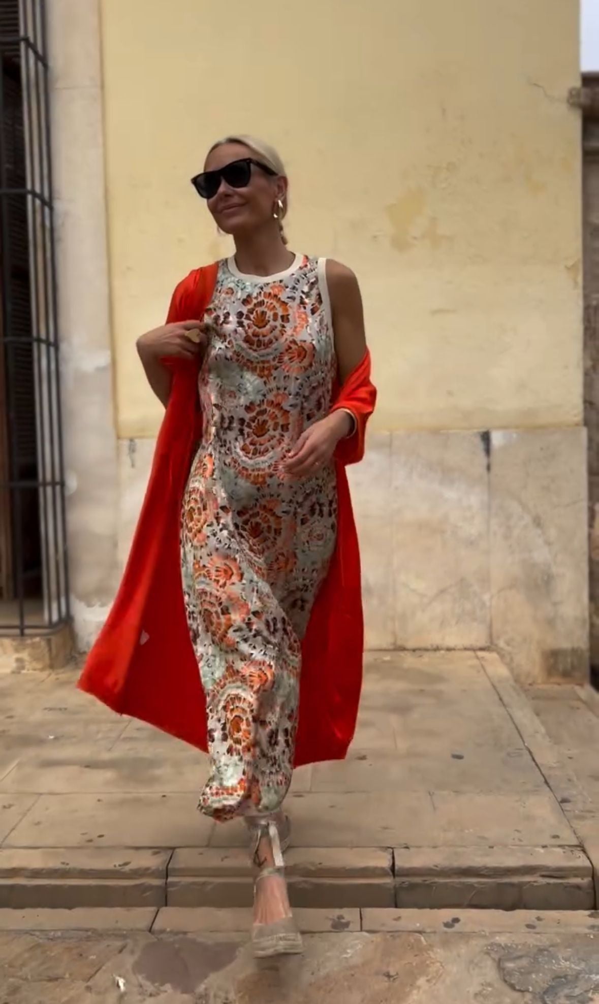 Elegant long dress + matching cardigan FREE